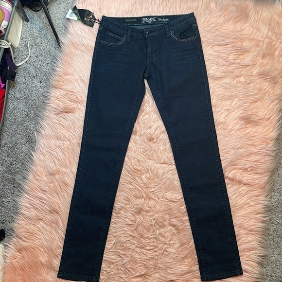 NWT Rock Wrangler Dark Wash Extra Low Rise Skinny Jean Size 3x33 Woman’s - Picture 5 of 9